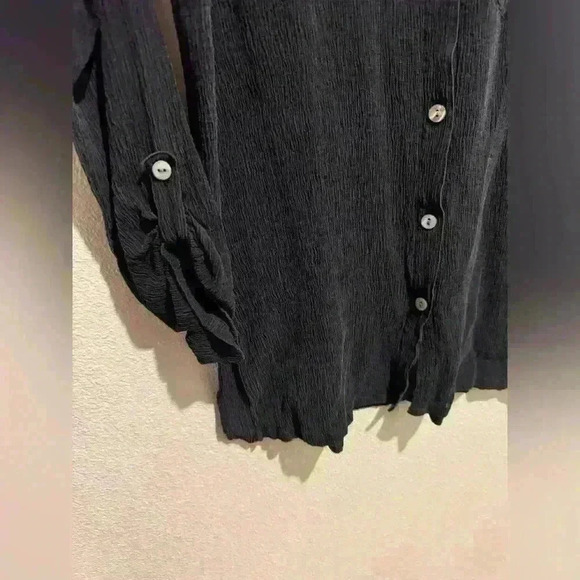 Vintage Chico’s Design Y2K Women’s Silk Black Long Sleeve Ribbed Button Up Top - Picture 9 of 9